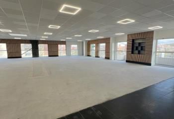 Location bureaux Colomiers - Centre commercial, ascenseur et PMR