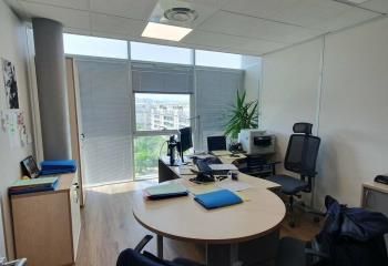 Vente bureaux Grenoble 5e - Tram A au pied, vue montagne