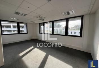 Location bureaux Sophia Antipolis - Proche gare routière et place Bermond