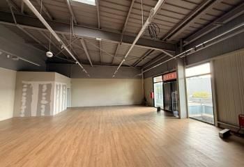 Location local commercial Beauvais - Zone commerciale