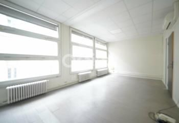 Bureaux à louer Lyon 3 - Proche Métro Gambetta, Tram T1 et Bus C12