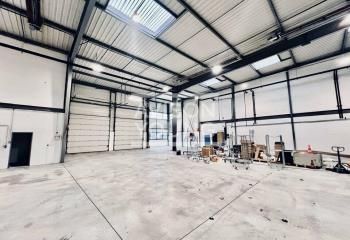 Location local d'activité La Courneuve - Proche A86 et A1