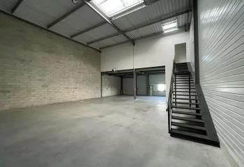 Location activité/entrepôt - 313 m²