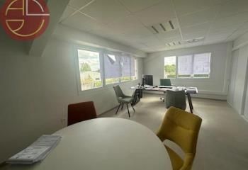 Bureaux à louer Montauban, proche autoroute, 10 places de parking