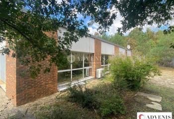 Location bureaux Saint-Jean-d'Illac - Cadre végétalisé proche Bordeaux