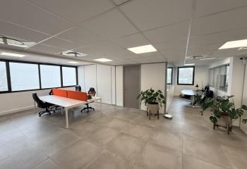 Location bureaux Fréjus - 1er étage avec ascenseur