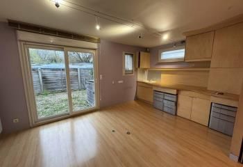 Vente bureaux Vouvray - Parc clos, accès PMR et bus 54/67