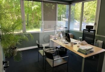 Vente bureau Lissieu - Accès A6/A89, bus et parking privé