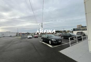Vente ensemble commercial Saint-Martin-Lacaussade - Zone dynamique