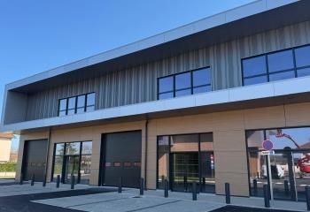 Location bureaux Saint-Denis-lès-Bourg - Proche rocade Ouest et Carrefour Market