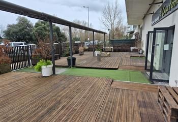 Location local commercial Bordeaux - Quartier Ginko face au lac