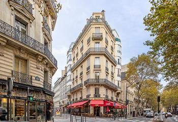 Bureaux à louer Paris 8 - Ascenseur et climatisation