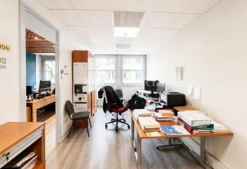 Bureaux à vendre Lyon 3 - Proche métro, tramway et bus