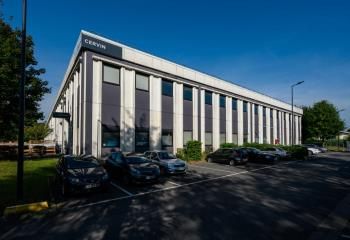 Location local d'activité Lisses - Site sécurisé et rénové