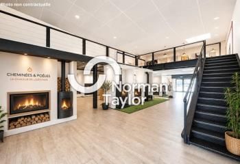 Location local commercial 256 m² - Zone dynamique Lattes
