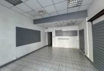 Location local commercial Tours centre - 73 m²
