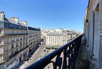 Location bureaux Paris 9 - Métro Cadet, immeuble haussmannien