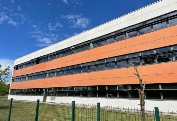 Location bureaux Villenave-d'Ornon - Proche Bordeaux, 41 places de parking