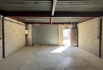 Entrepôts avec bureaux à louer Roissy-en-Brie - Proximité N104 et A4