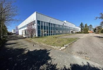 Location bâtiment indépendant Saint-Ouen-l'Aumône - Proche transports