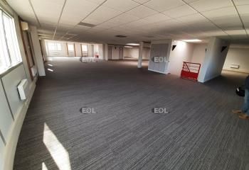 Location bureaux Vitry-sur-Seine - Proche commodités et parking