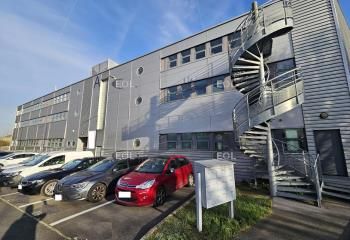 Location bureaux Ivry-sur-Seine - Proche transports en commun