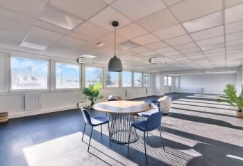 Location bureaux Aulnay-sous-Bois - Proche RER B, Tramway T4 et autoroutes