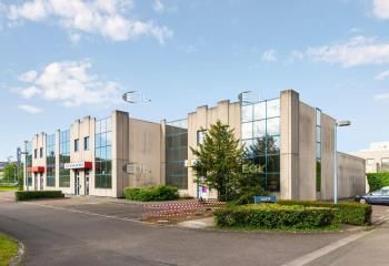 Local d'activité à louer La Verrière - Proche gare et autoroutes