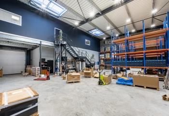 Local d'activité à vendre Plaisir - Proche axes routiers