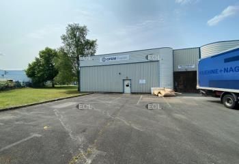 Location bâtiment mixte Saint-Pierre-du-Perray - Accès par 2 rues