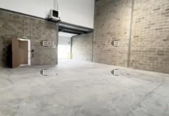 Local d'activité à louer Feucherolles - 3 places parking