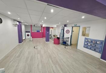 Location local d'activité St-Maur-des-Fossés - Accès PMR/ERP