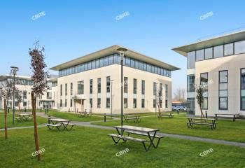 Location bureaux Le Haillan - Proche tramway et rocade