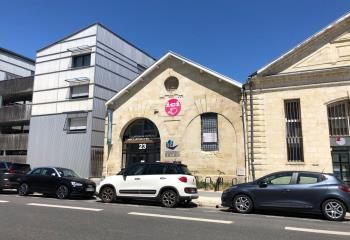 Vente bureaux Bordeaux - Proche transports et services