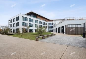 Location bureaux Pessac - Proche transports et services