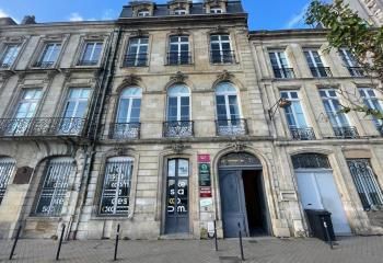 Location bureaux Bordeaux - Quai des Chartrons, Tram Ligne B
