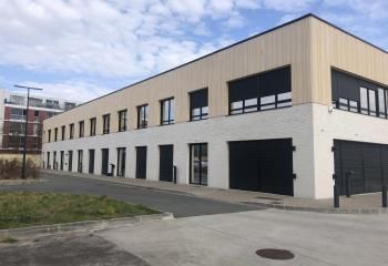 Bureaux à louer Bordeaux Chartrons - Tramway ligne B à 8 min à pied