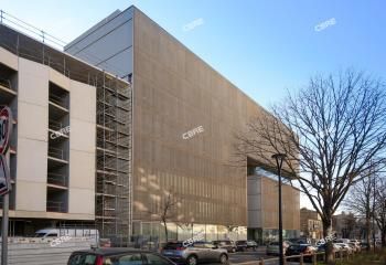 Location bureaux Bordeaux - Gare Saint-Jean, MECA, tram et bus