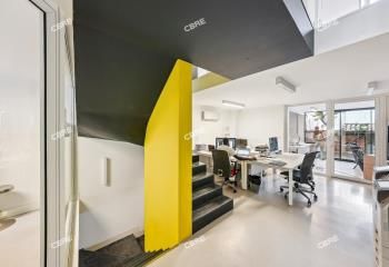 Location bureaux Bordeaux centre - Proche tramway et jardin public