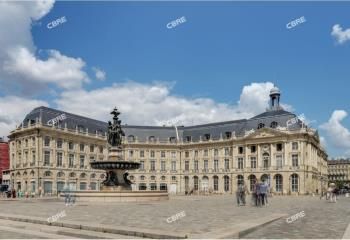 Location bureaux Bordeaux - Place de la Bourse - Tramway C, D, E