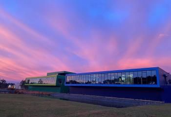 Entrepôt et bureaux à vendre Mios - Visibilité autoroutière A63