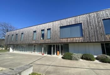 Local à louer Mérignac - Bâtiment loisirs/commerce/restauration