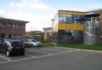Location bureaux Wasquehal - Parc Paysager du Château Blanc, Tramway et SNCF