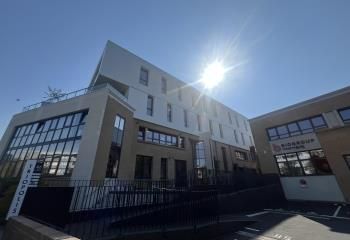 Location bureaux Villeneuve-d'Ascq - Proche métro Triolo et autoroutes