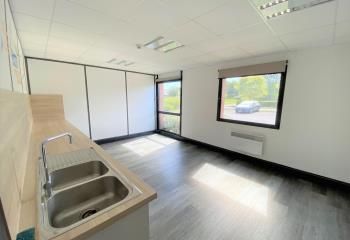 Location bureaux Grande-Synthe - Proche autoroute A16 et gare TER