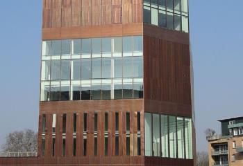 Location bureaux Lille - Face à la gare Lille Europe, proche métro et tram