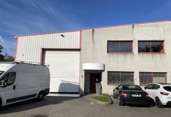 Location entrepôt Chassieu - Proximité Rocade Est et A43