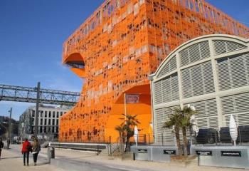 Location bureaux Lyon 2 - Confluence - Proche tramway et gare Perrache