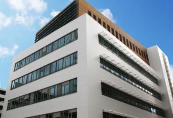 Location bureaux Lyon 2 - Confluence, proche A6, tram T1 et gare Perrache
