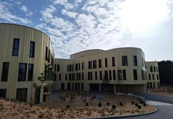 Location bureaux Limonest - Proche A6, A89, Périphérique Nord et bus